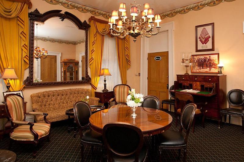 Monmouth Historic Inn ناتشيز، مسيسيبي المظهر الخارجي الصورة
