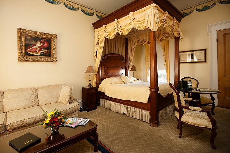 Monmouth Historic Inn ناتشيز، مسيسيبي المظهر الخارجي الصورة